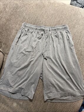 Men’s sleep shorts